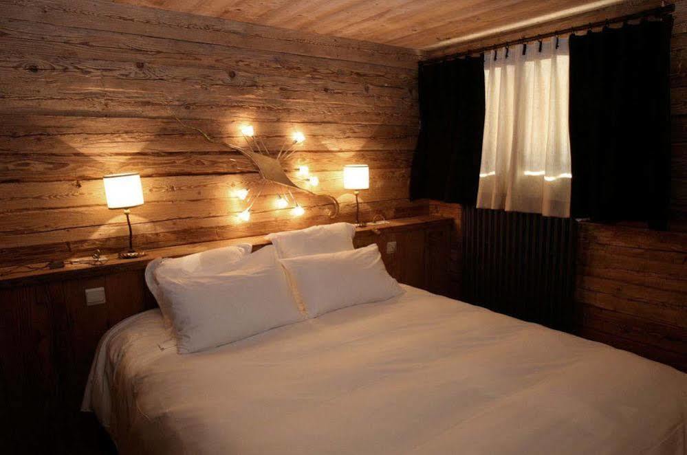 Le Vieux Chalet La Clusaz Buitenkant foto